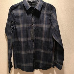 2/$45 NWT Men's Slim-Fit Stretch Button-Down Shirt